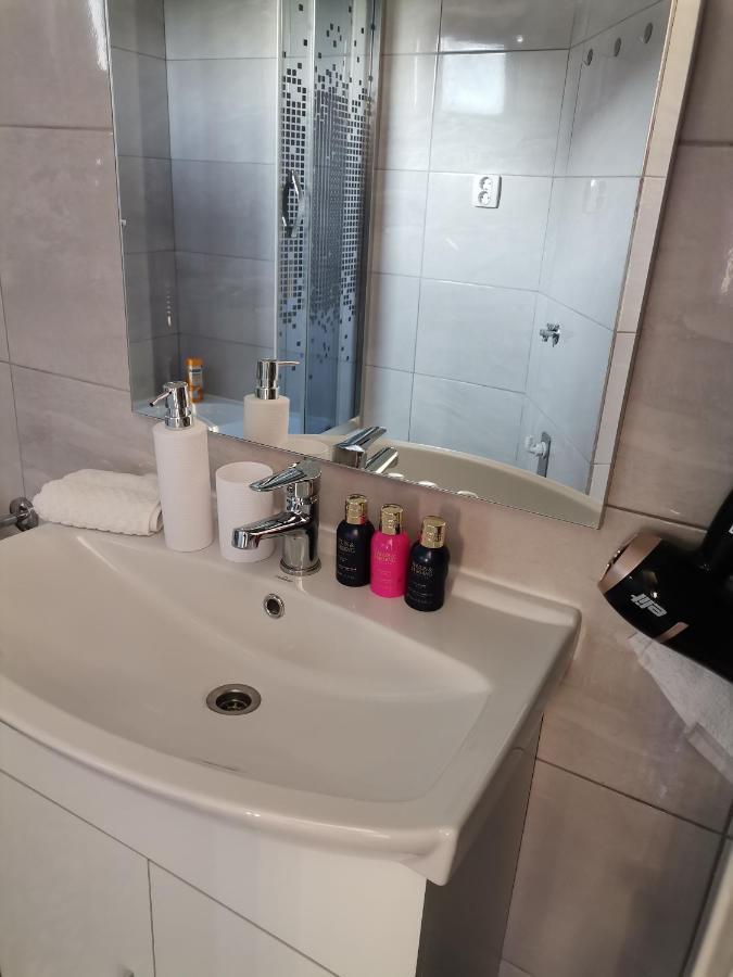 Lucija Apartamento Gospić Exterior foto